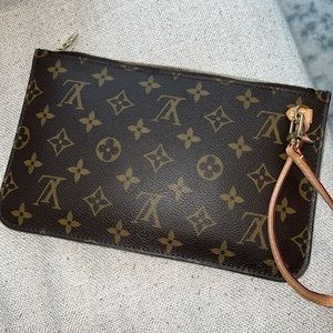 LV NEVERFULL POUCH